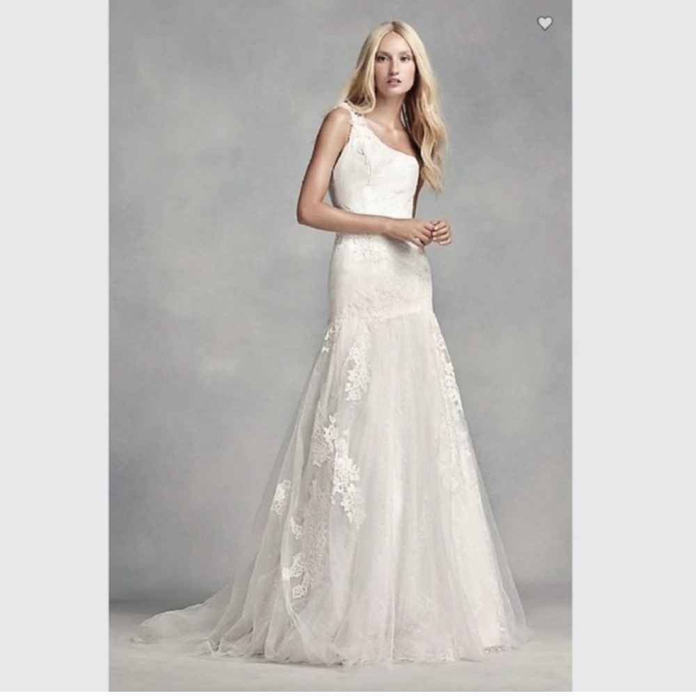 Simply Vera Vera Wang White Lace Wedding Dress